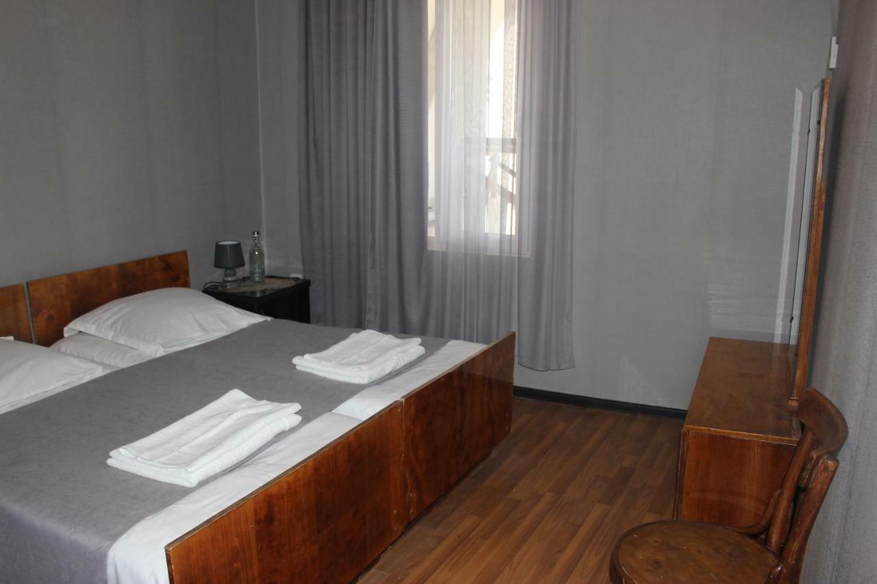 Zarzma Hotel Kutaisi Bagian luar foto