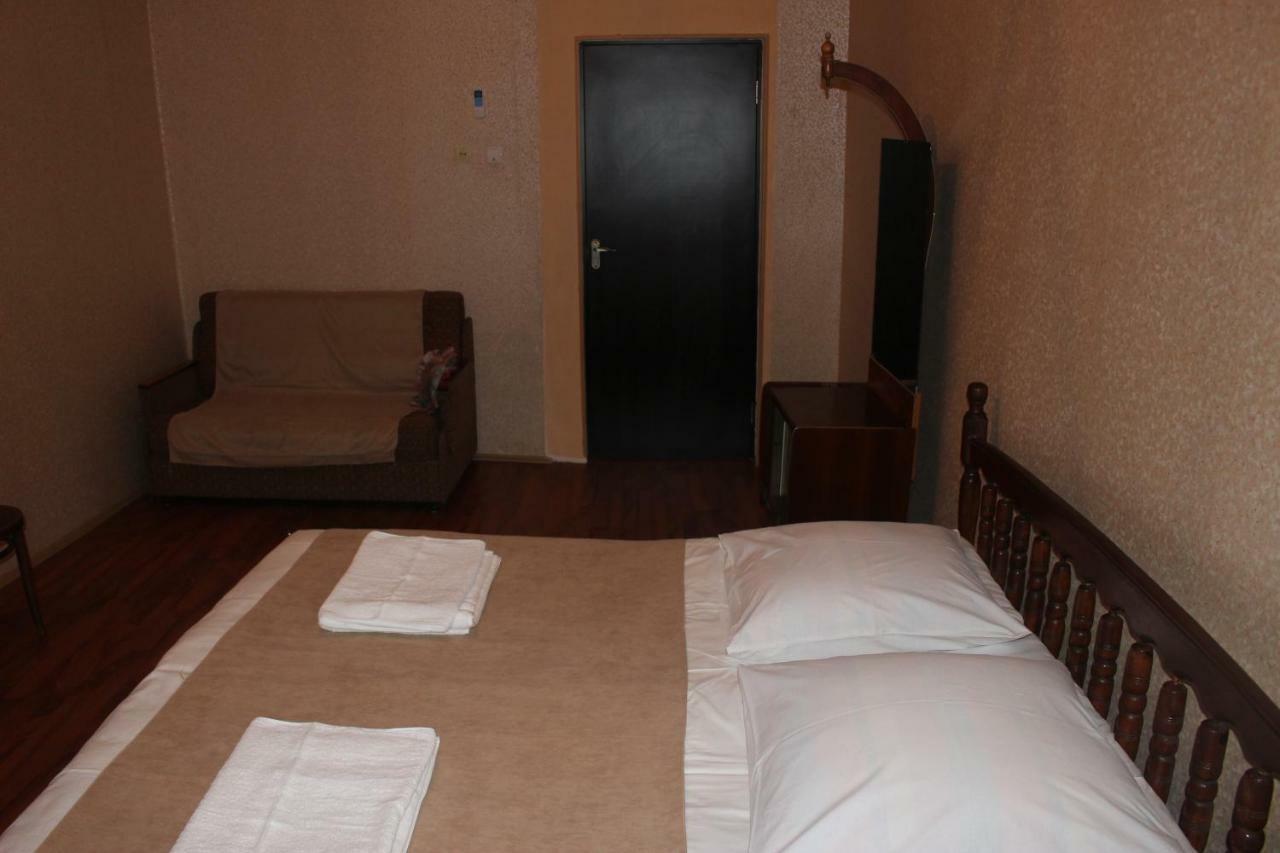 Zarzma Hotel Kutaisi Bagian luar foto