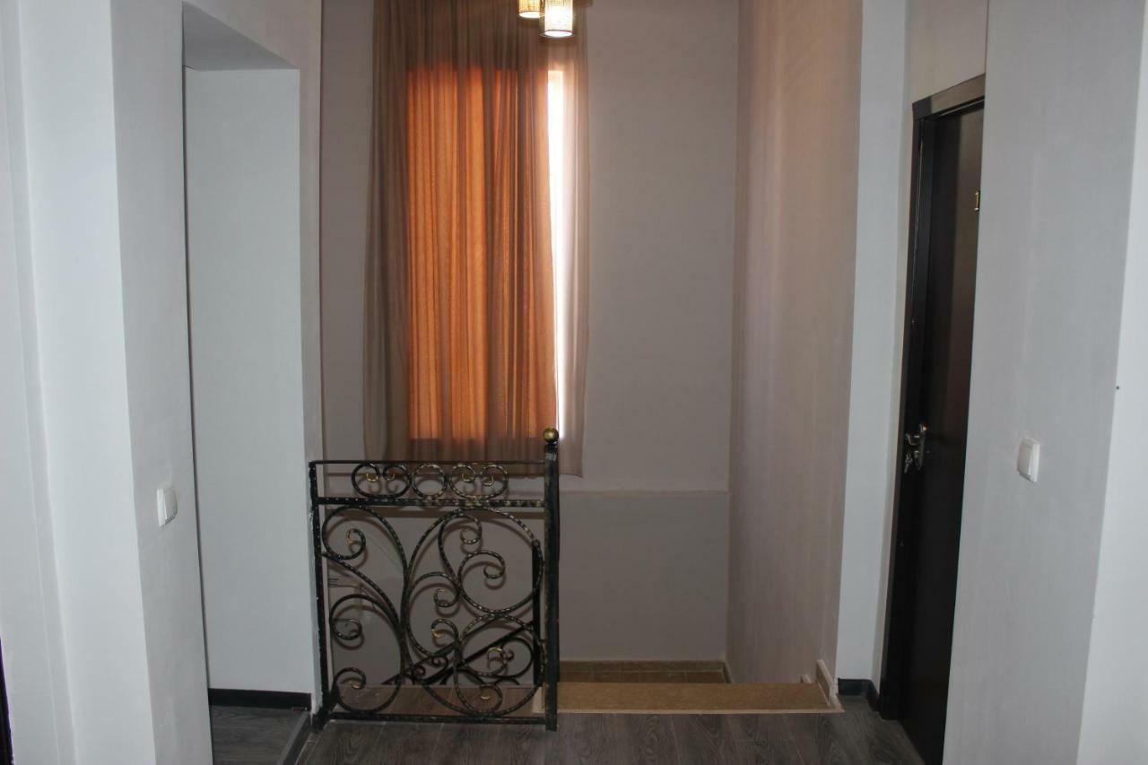 Zarzma Hotel Kutaisi Bagian luar foto